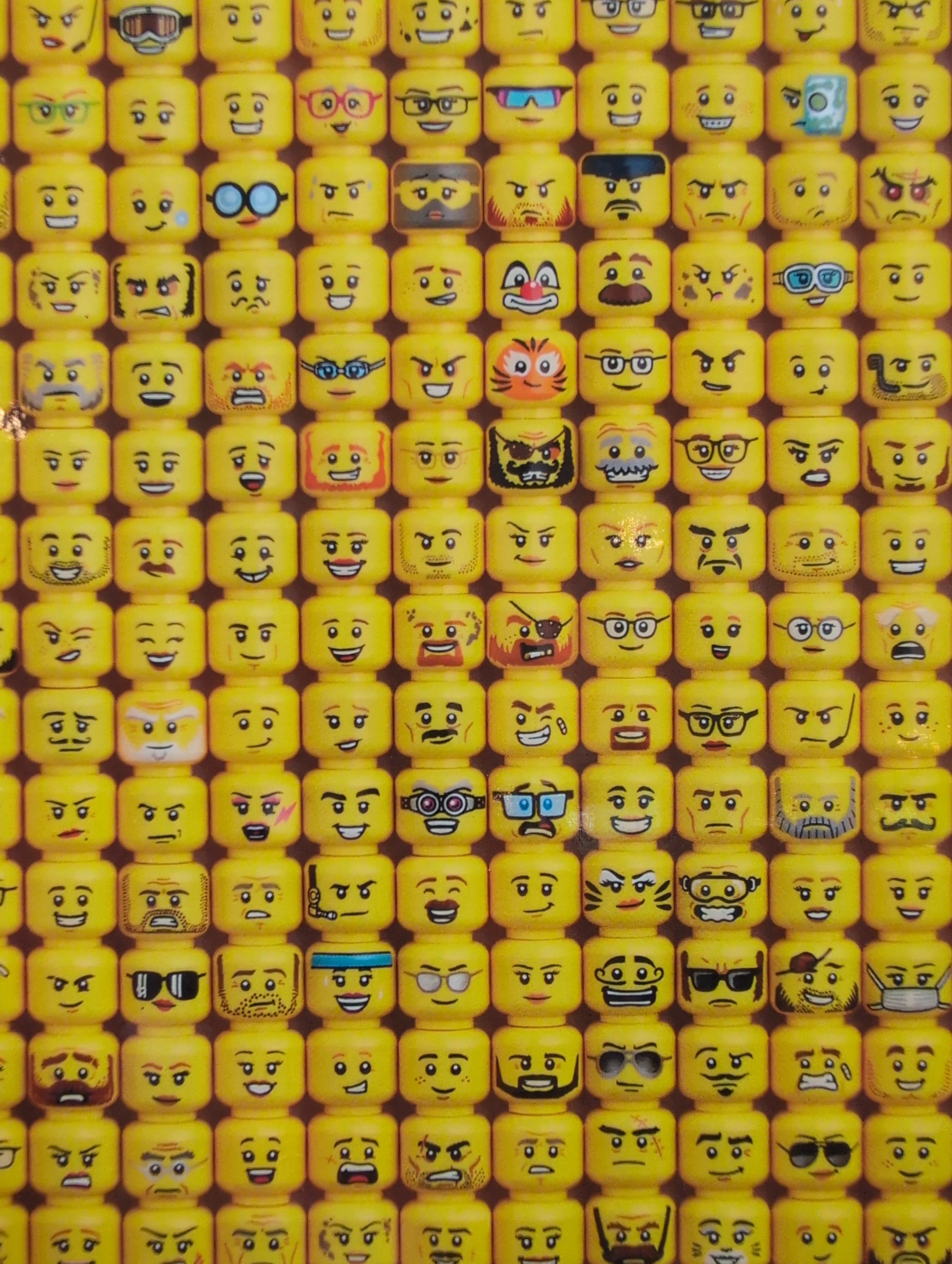 LEGO Minifigure Faces 1000-Piece Puzzle